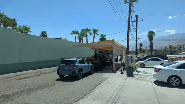 Palm Springs Car wash