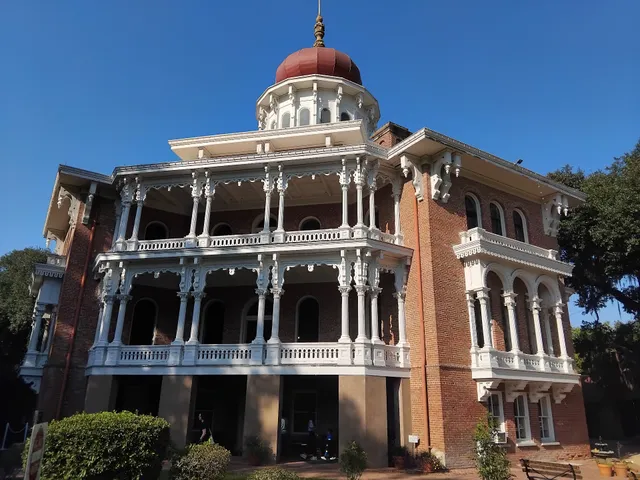 Longwood octagonal house