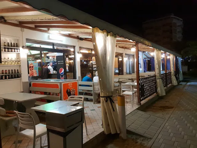 Restaurant Four Stars