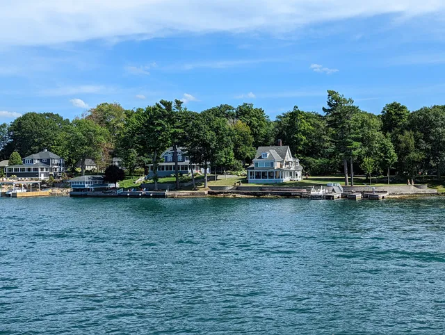 1000 Islands Kayaking Co