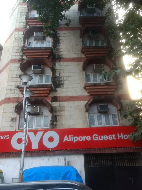 Alipore Guest House