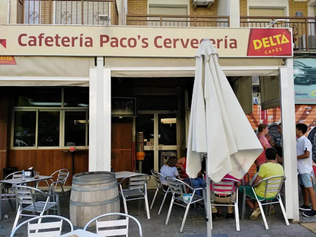 Cafetería Paco's Cervecería