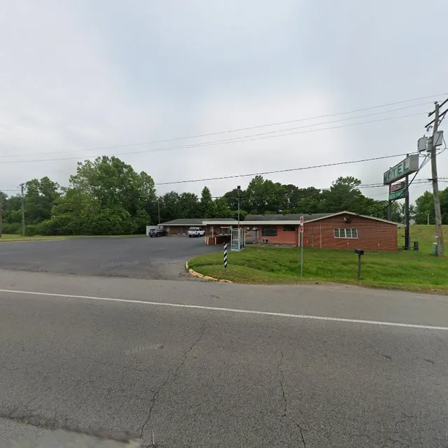 Green Pines Motel East