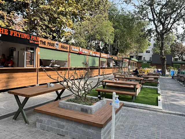 Courtyard - Food Court