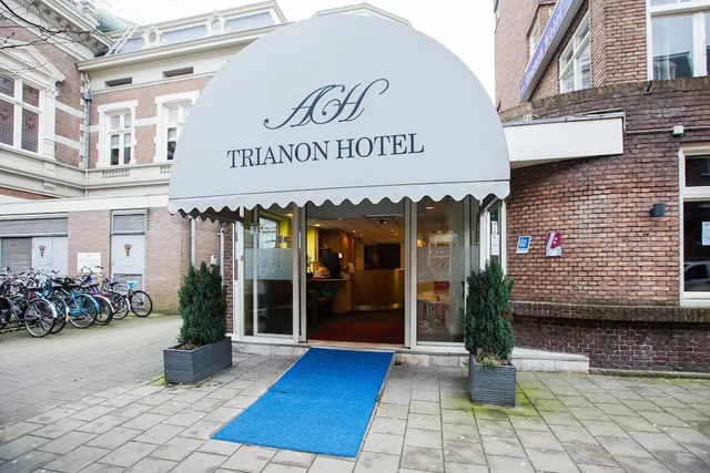Trianon Hotel