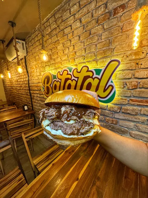 Batatal Burguer ⌇ Pasteis ⌇ Hot Dog ⌇ Batatas fritas ⌇ Petiscos ⌇ Milk Shake