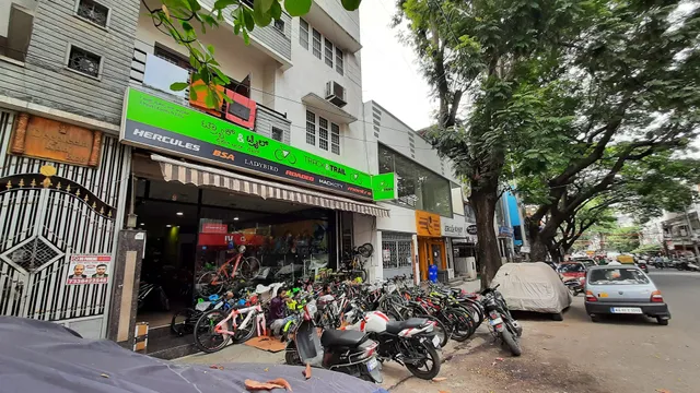 7 Peaks Cycles 'n Fitnz, Track & Trail, 91 Cycle, Firefox