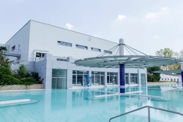 Dagály Gyógyfürdő, Strandfürdő és Uszoda