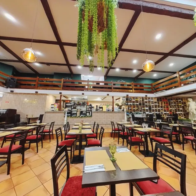 𝐑𝐞𝐬𝐭𝐚𝐮𝐫𝐚𝐧𝐭𝐞 𝐆𝐚𝐢𝐚 𝐆𝐚𝐫𝐝𝐞𝐧