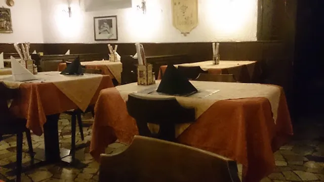 Bar Pizzeria Dolomiti Di Ristori Gabriel