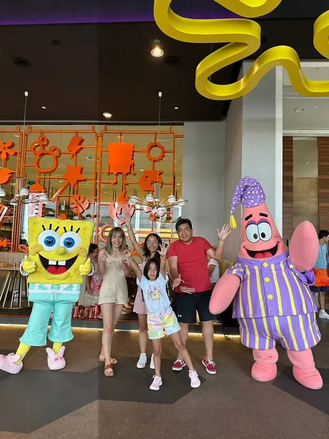 Character Dining: Pijama Jam