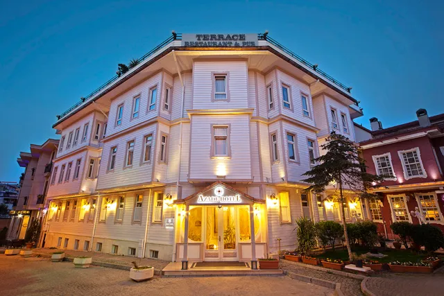 Azade Premier Hotel