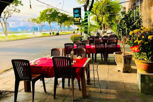 Nhà Hàng Bếp Quê