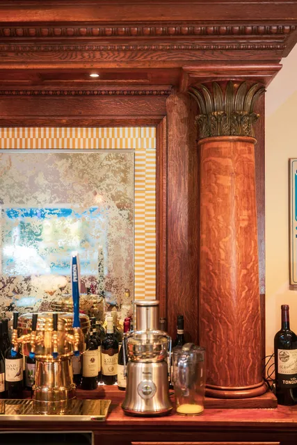 Mothership Pizza Paradise