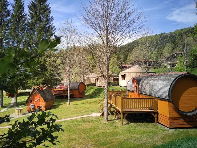 Camping de Belle Hutte : chalets et hébergements insolites