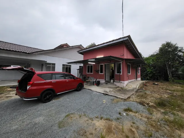 HOMESTAY RON97 BUNUT SUSU TENDONG PASIR MAS