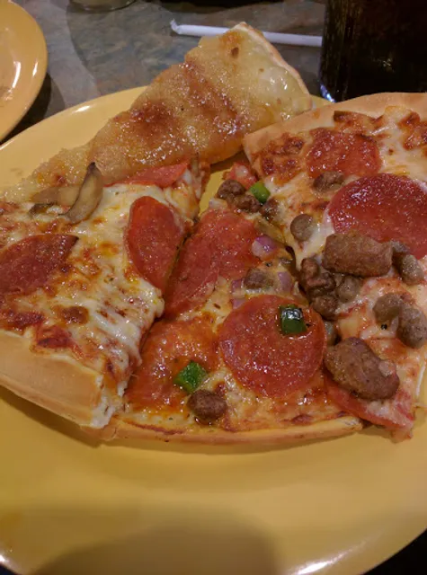 Mazzio’s Pizza & Wings