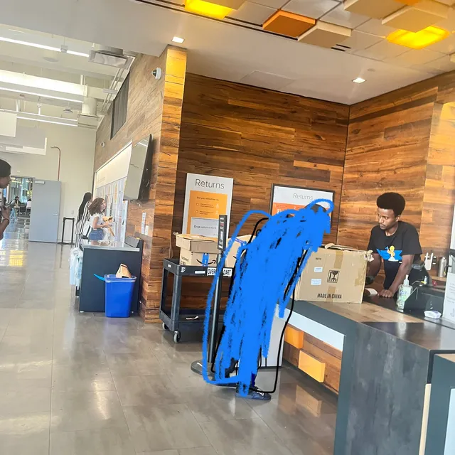 Amazon Hub Locker+ (UC Berkeley Student Union) in 2495 Bancroft Way ...