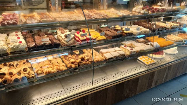 Pão e Gulla Confeitaria