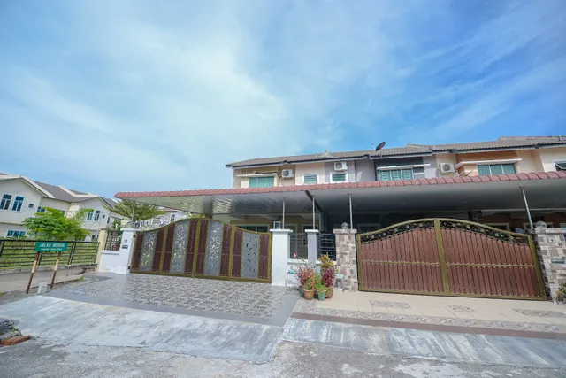 Homestay Perdana Suites Tambun Ipoh (Corner Lot Teres 2 Tingkat)