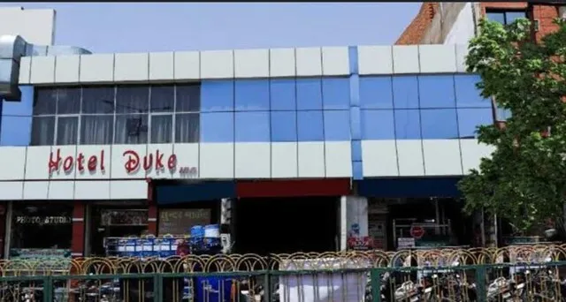 OYO Flagship Hotel Duke Inn