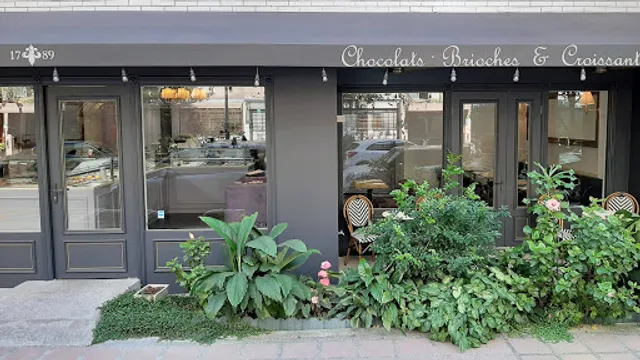 1789 Café by Cyrille Courant