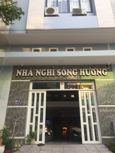 Nhà nghỉ Sông Hương