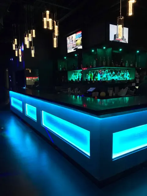 Spade Bar & Lounge