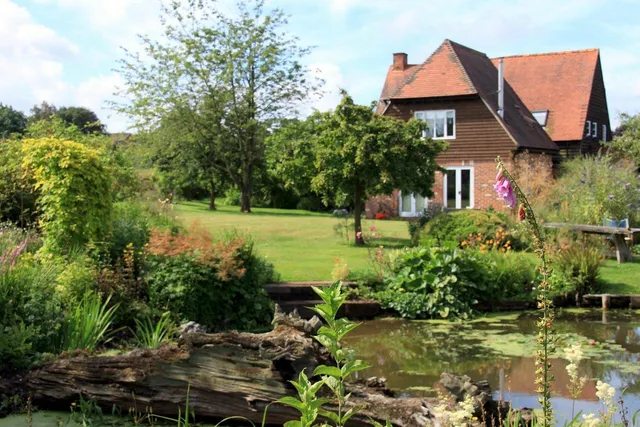 Field Farm Cottage Bed & Breakfast