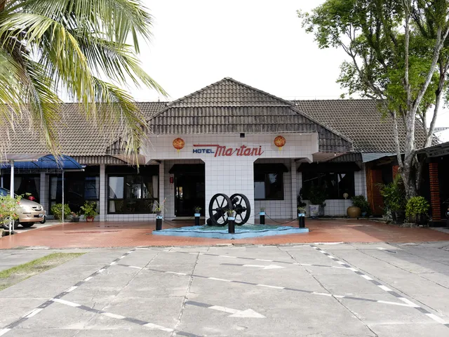 OYO 358 Hotel Martani