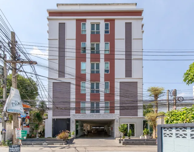 Riski Residence (Ngamwongwan)