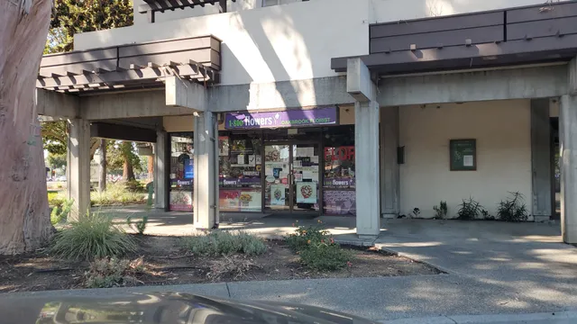 Oakbrook Florist & Flower Delivery