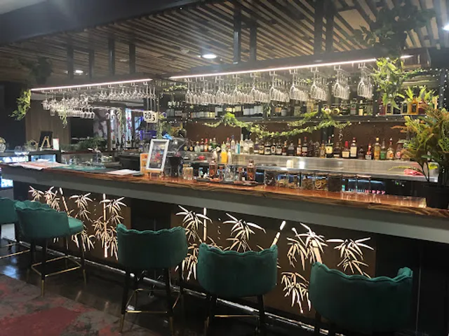 Madame Za Restaurant and Bar