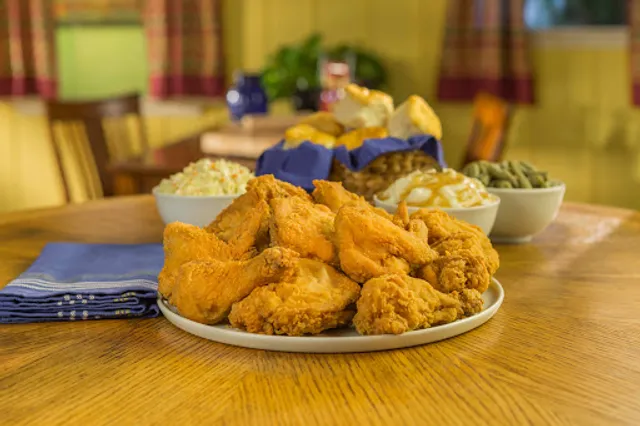 Lee's Famous Recipe Chicken