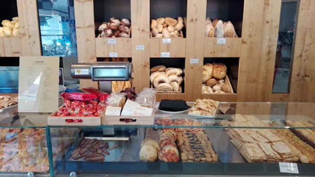 Cantun Bakery and Bistrot