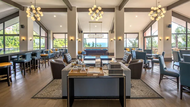 BOUNDARY SPORTS BAR & GRILL