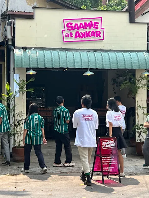 akkar Juice Bar Moses — cold-pressed juice | smoothies | salads