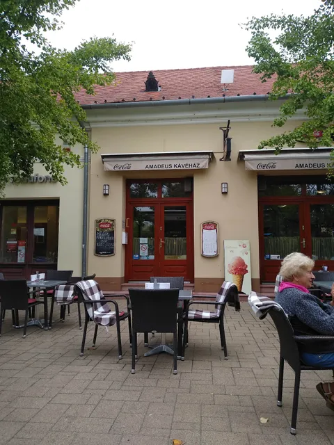 Amadeus Kávéház