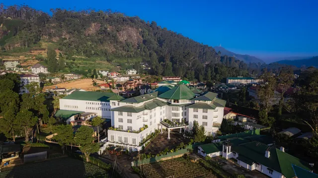 Araliya Green Hills Hotel