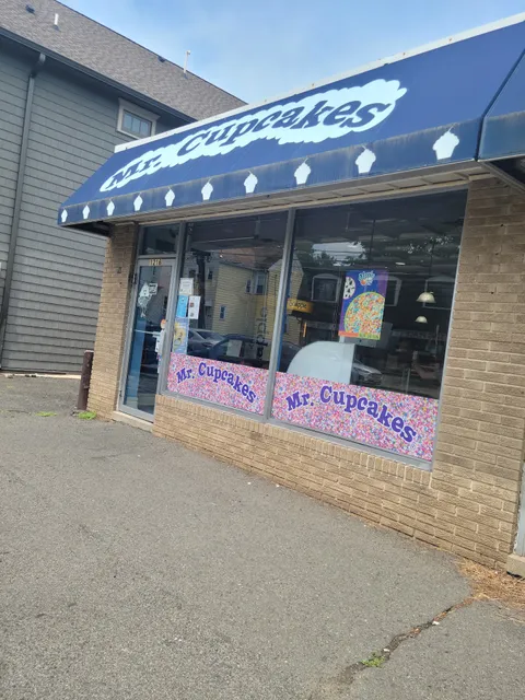 Mr. Cupcakes