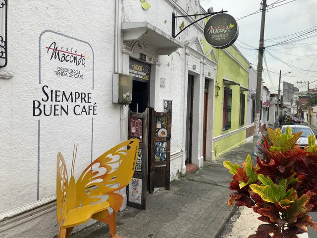 Macondo: Desserts & Coffee