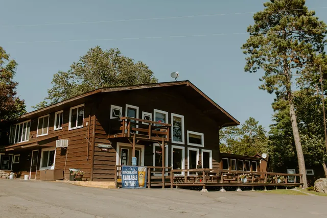Silver Rapids Lodge