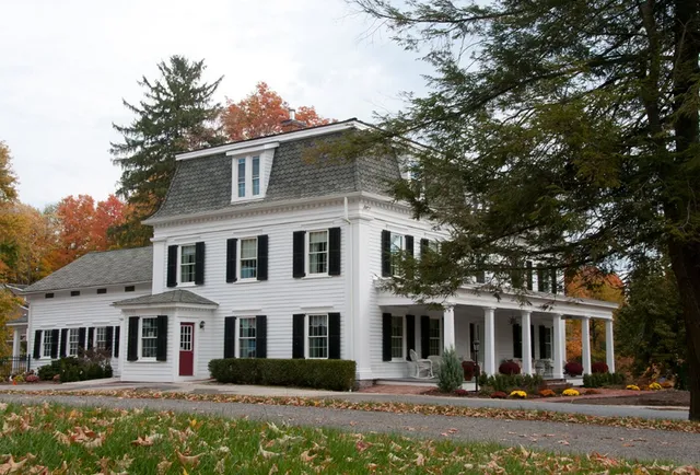 Brinckerhoff Inn Bed & Breakfast
