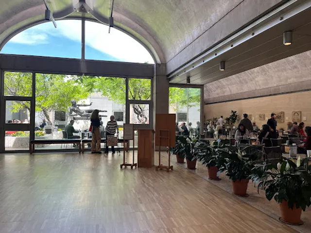 The Kimbell Café