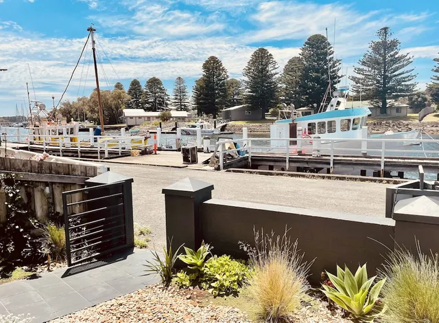 Edge 17 - Port Fairy Wharf Accommodation