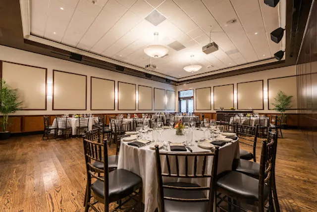 Gibsons Bar & Steakhouse