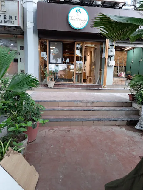 Buttercupp - A Cupcake Shoppe