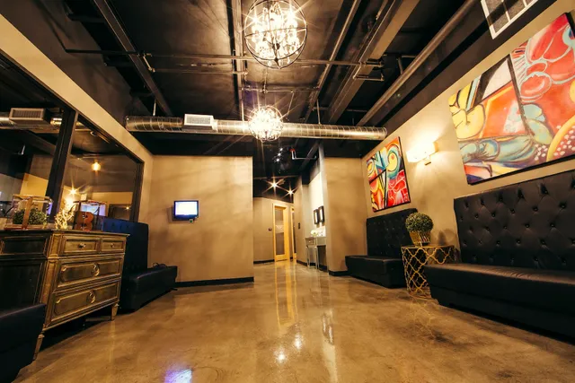 Salons by JC Pearland Broadway