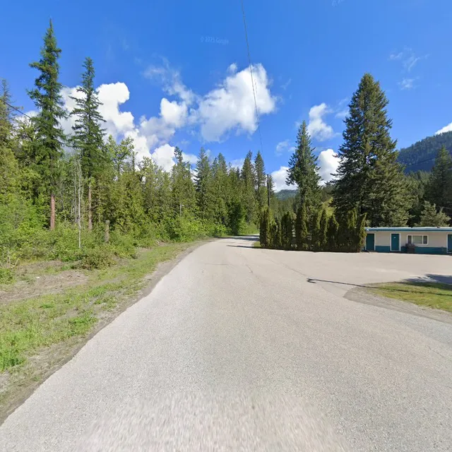 Selkirk Motel & RV Park