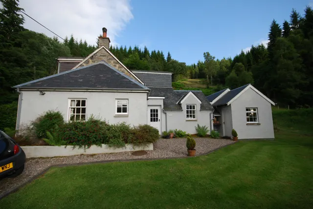 Lassintullich Lodge Holiday Cottages